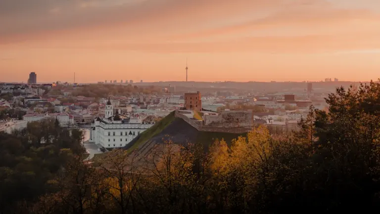 Ketvirtadienio vakaras Vilniuje: trys planai pagal orą