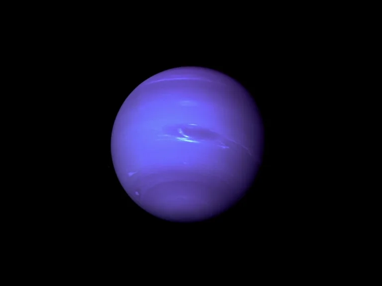 Rugpjūčio 25-oji: „Voyager 2“ susitikimas su Neptūnu